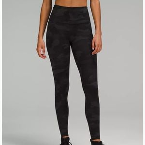 Lululemon Camo 28in align leggings